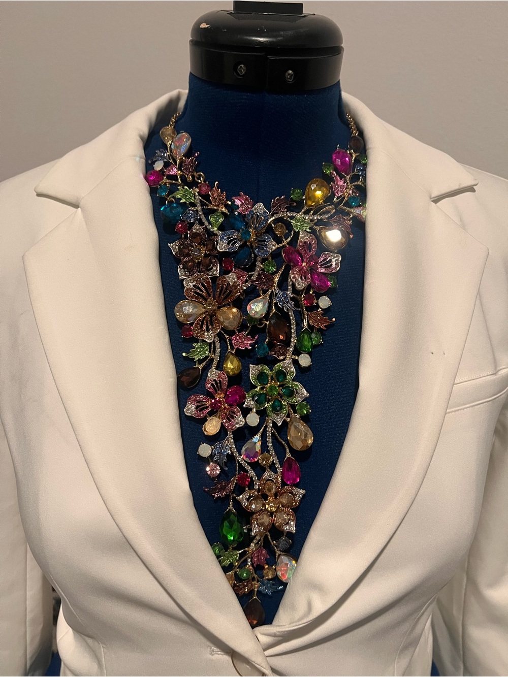 Christian Siriano Multicolor Floral Crystal Bib Necklace - Picture 4 of 15